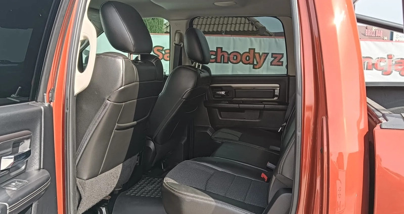 Dodge RAM cena 108900 przebieg: 298000, rok produkcji 2013 z Grójec małe 352